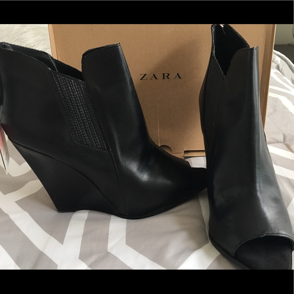 Wedge peep toe bootie